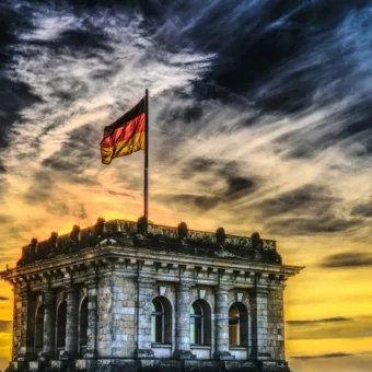 AfD und die Deutschlandflagge